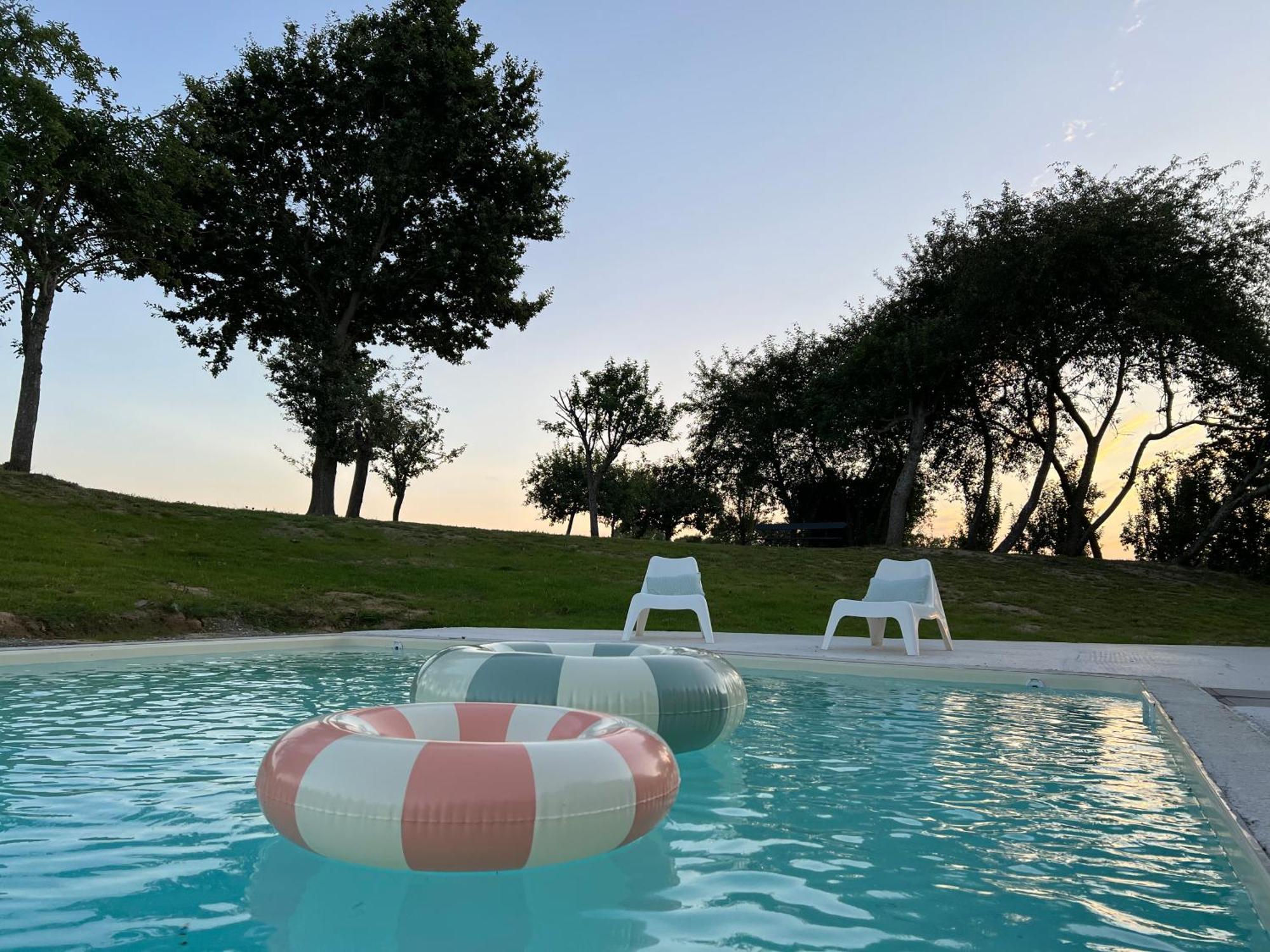 Le Logis De La Lettre Bed & Breakfast Tinténiac Dış mekan fotoğraf