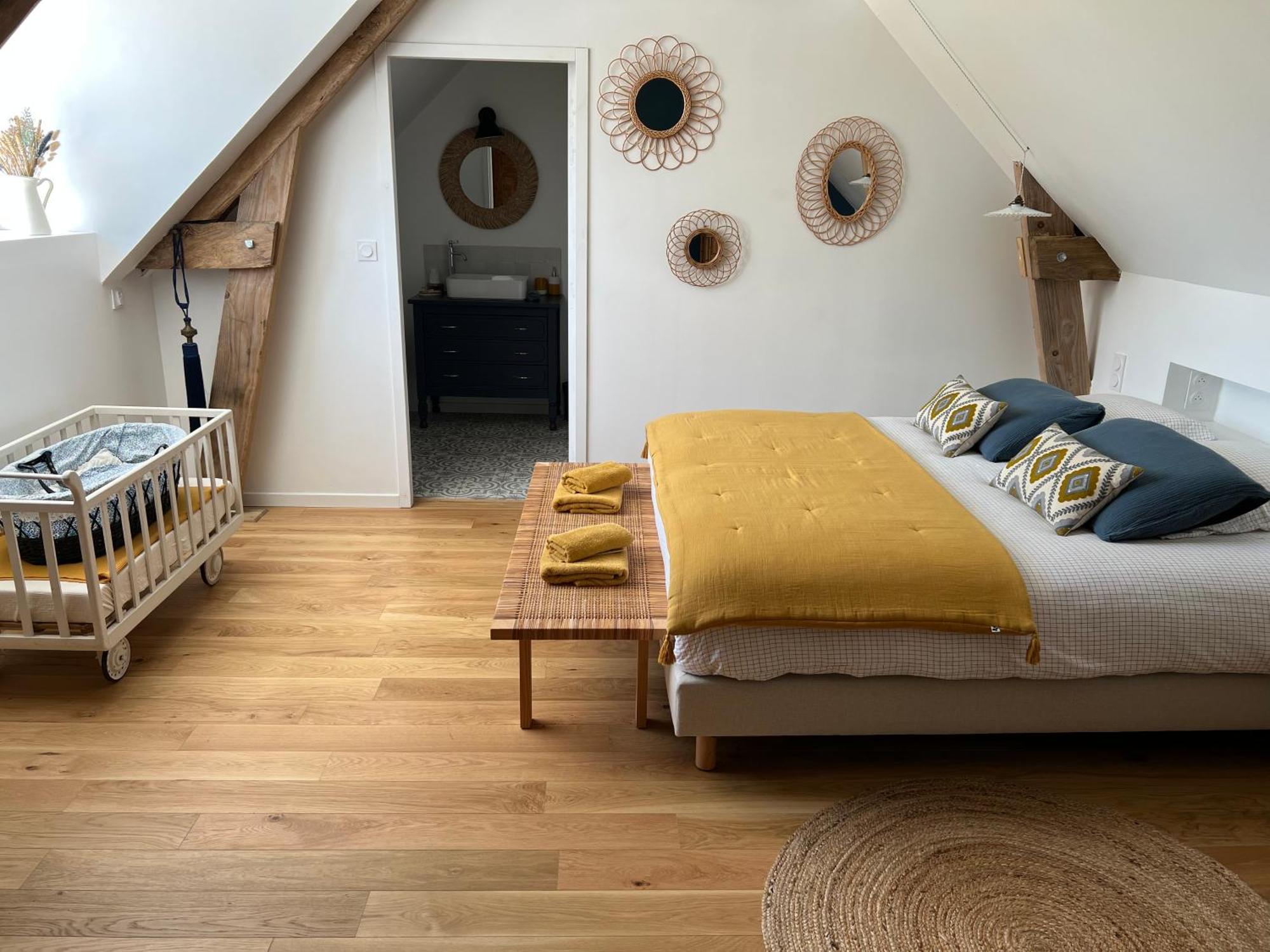 Le Logis De La Lettre Bed & Breakfast Tinténiac Dış mekan fotoğraf